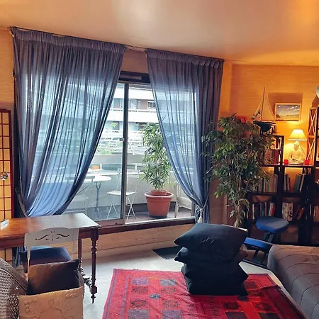 Comfortable 30 M Studio With Balcony Paris