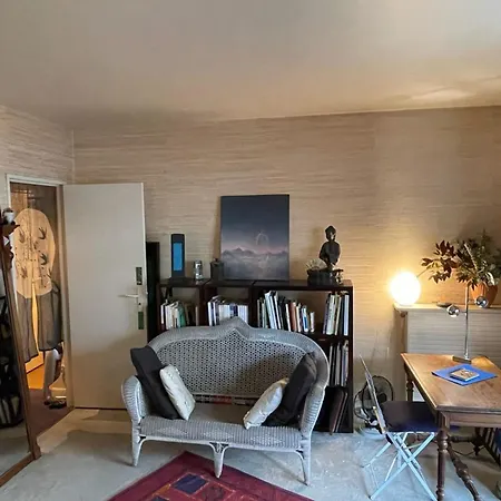 Comfortable 30 M Studio With Balcony *