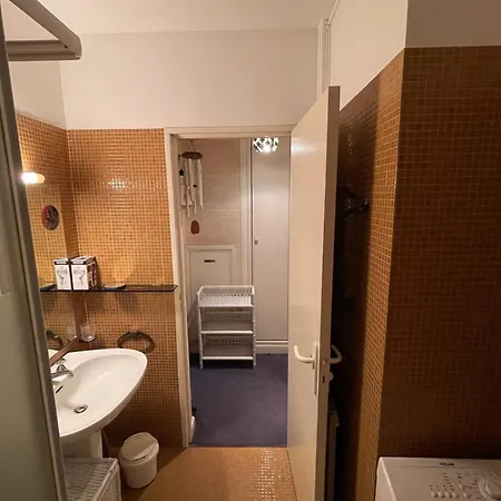 Apartamento Comfortable 30 M Studio With Balcony París